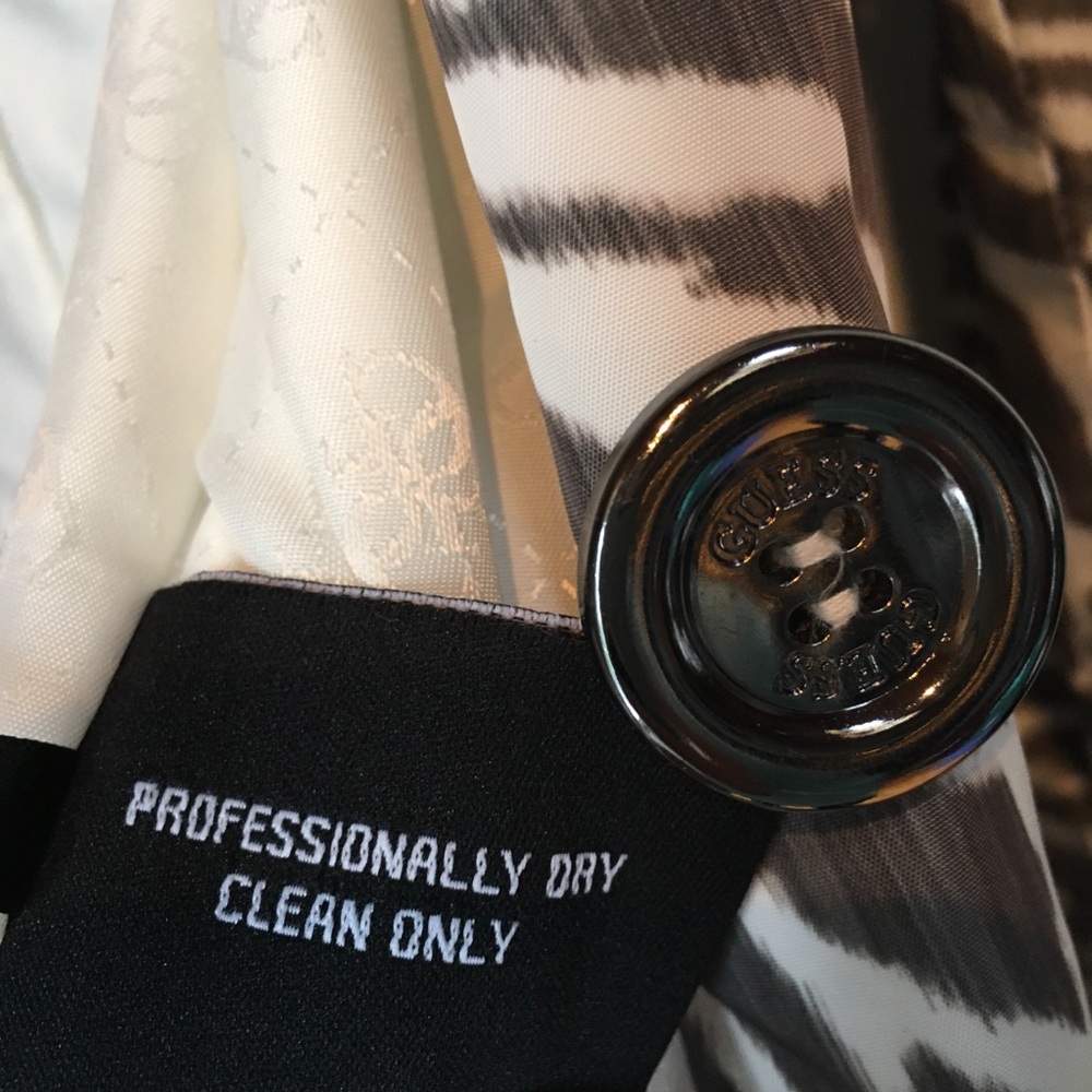 🎉HP🎉GUESS Women’s Zebra Print Trenchcoat 🧥👜 🦓 - Picture 15 of 16